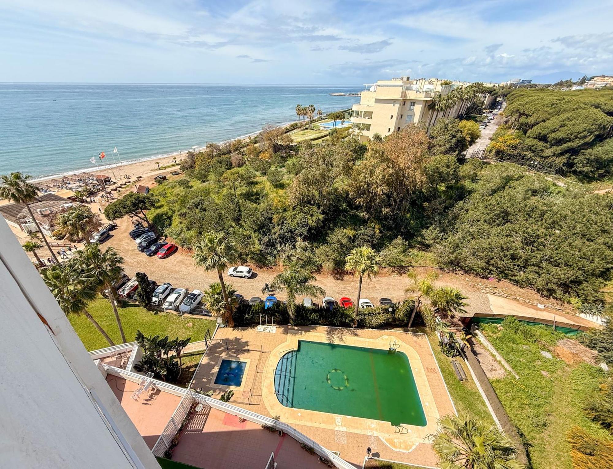 Casa La Luna- Beachfront 1br With Sea Views