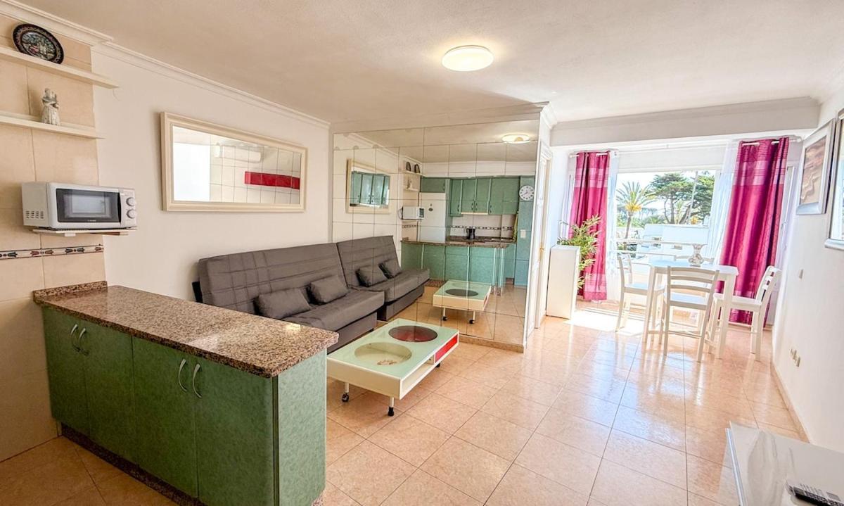 Casa La Luna- Beachfront 1br With Sea Views