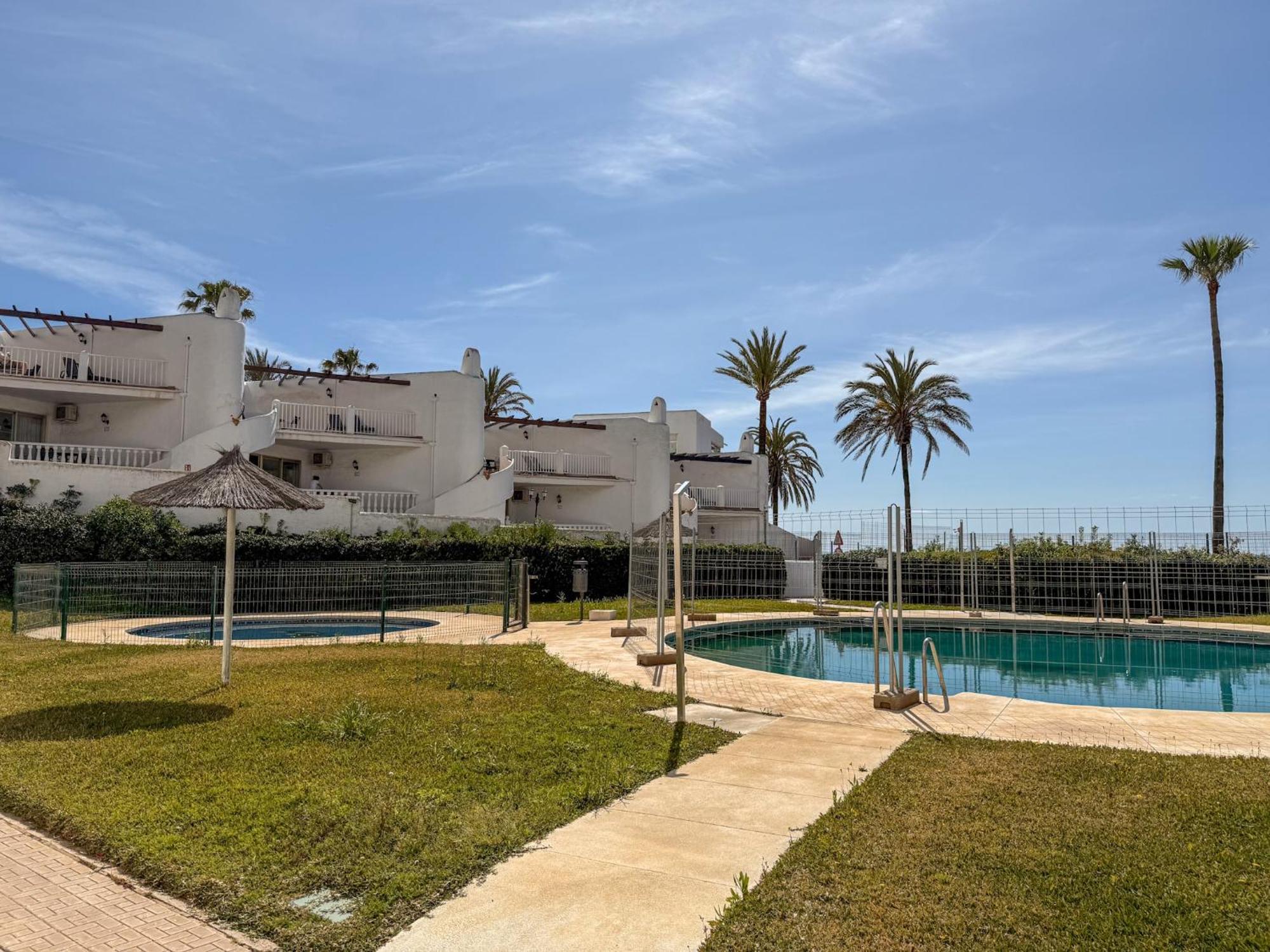 Apartment Casa La Luna- Beachfront 1br With Sea Views